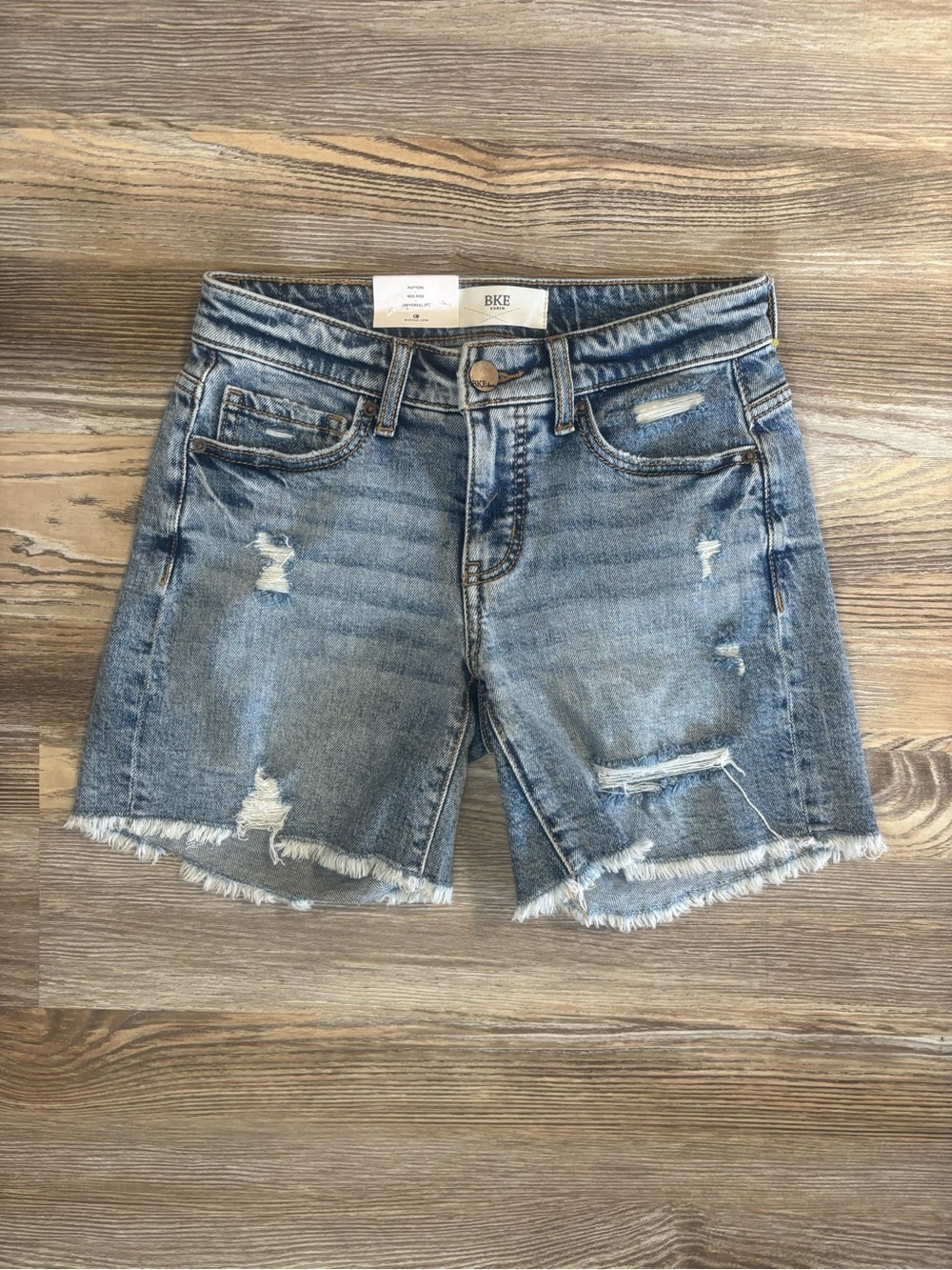 NWT BKE Payton Mid - Rise Shorts - 23